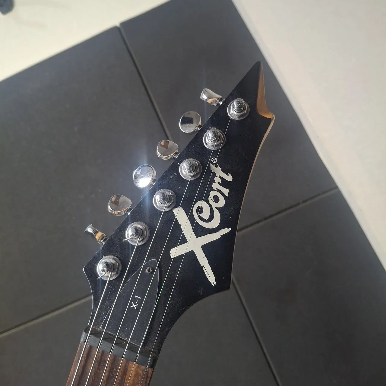 Guitarra cort