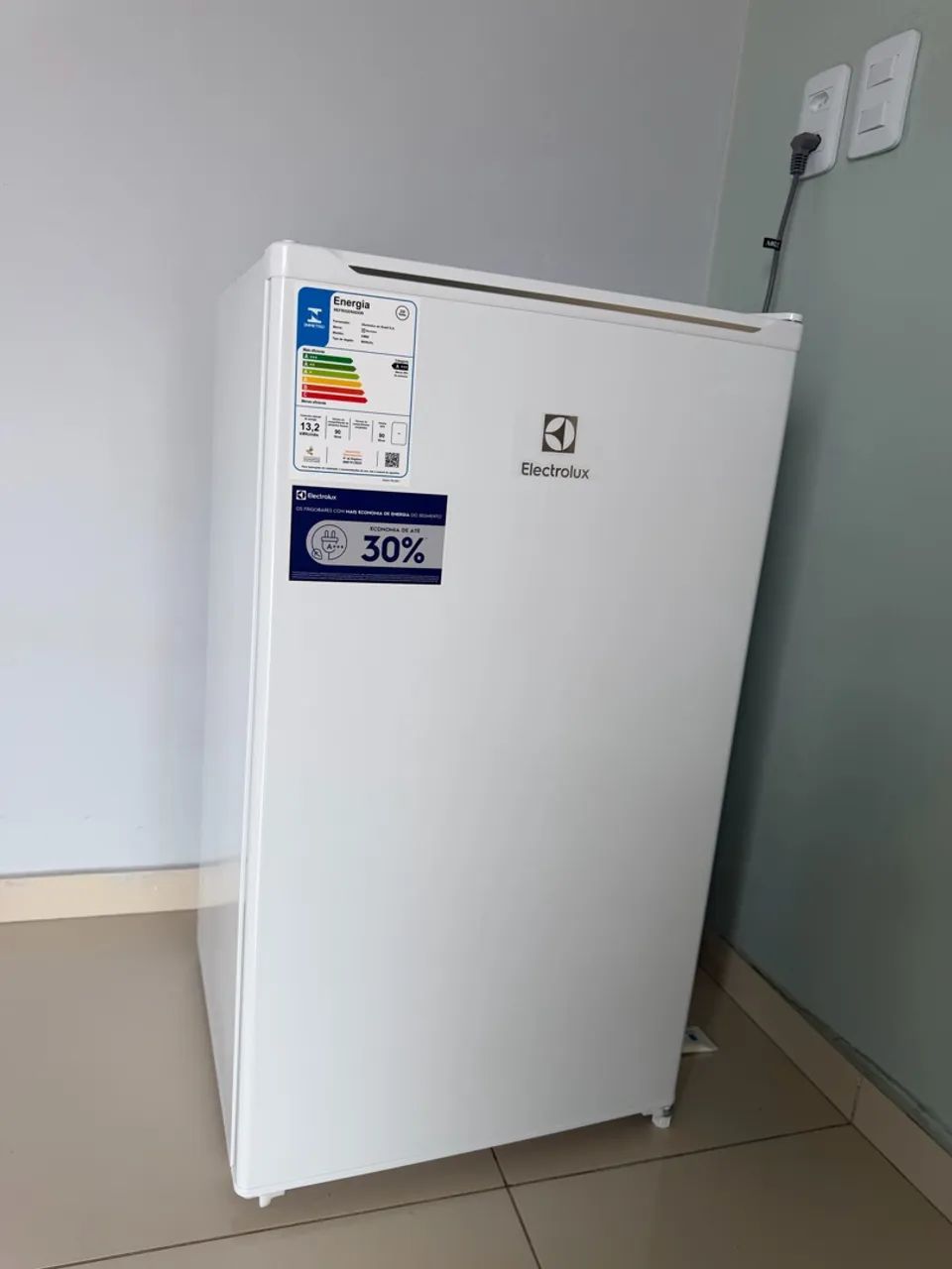 Frigobar Electrolux  
