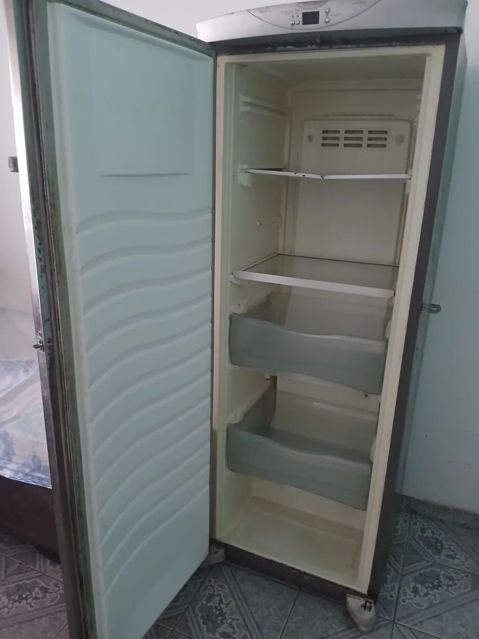 Freezer vertical em perfeito estado de conservação e funcionamento  - Foto 2
