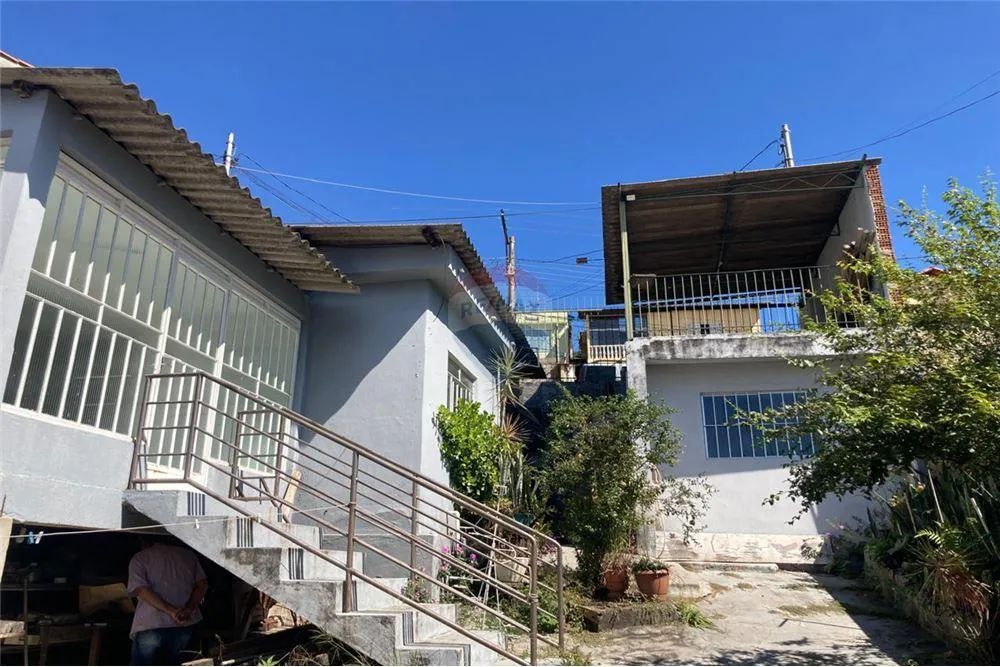 Duas belas casas com quintal, varanda e vista permanente............. - Foto 5