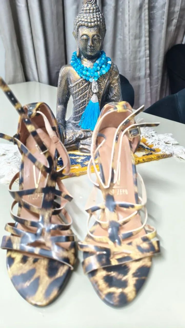 Sapatos e sandálias 60,00 cada - Foto 5