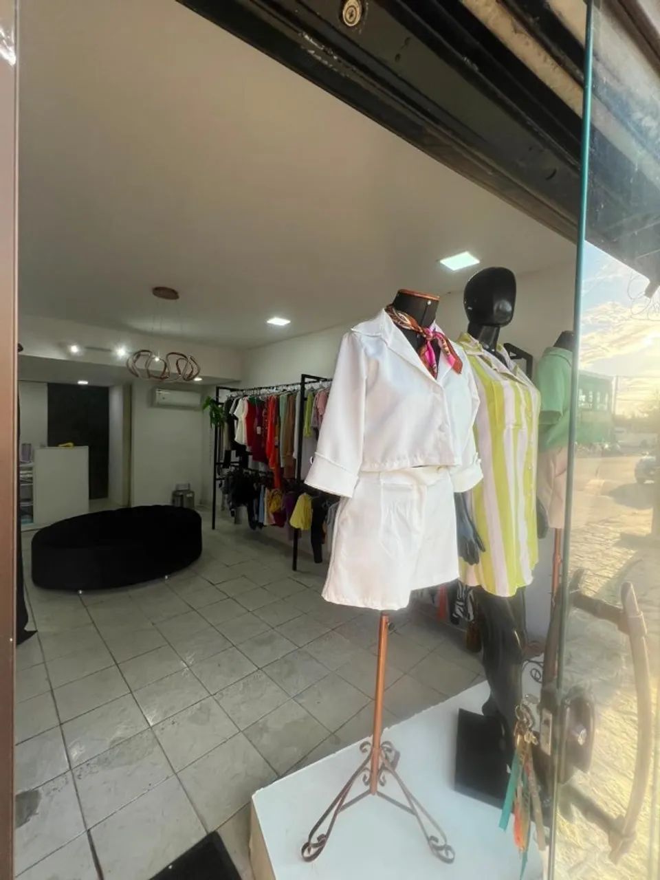REPASSE DE LOJA DE ROUPAS FEMININAS - LOJA COMPLETA - Foto 2