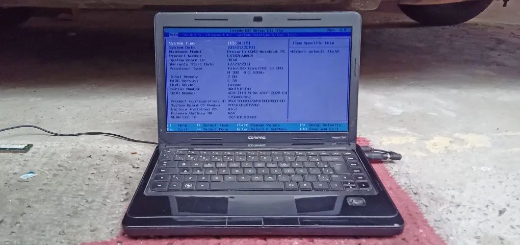 Notebook Hp core i3 com 2gb sem Hd para peças