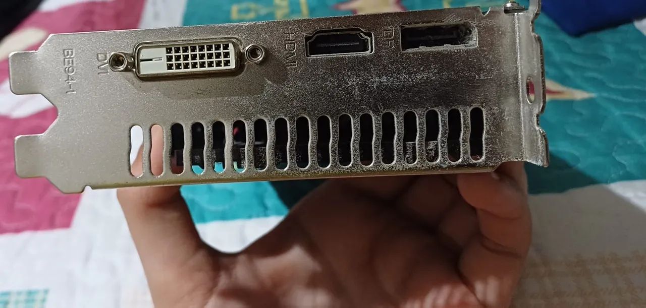 Placa de video rx560 de 4gb de vram e uma fan da bluecase - Foto 2