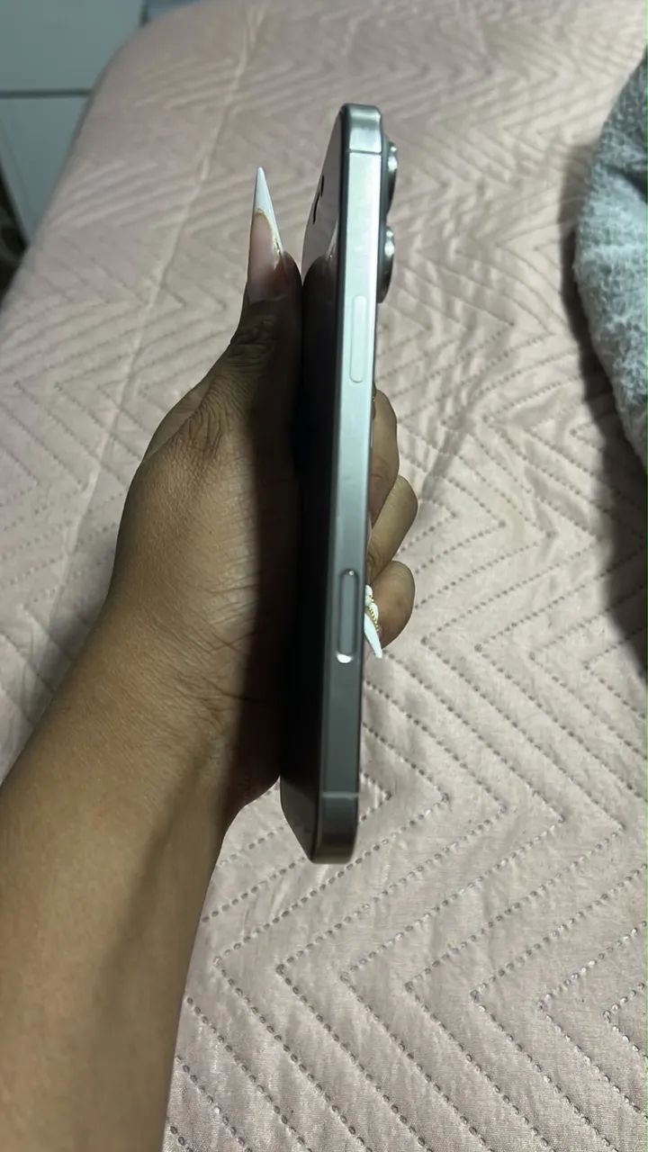 iPhone 16 pro Max 256 gb - Foto 3