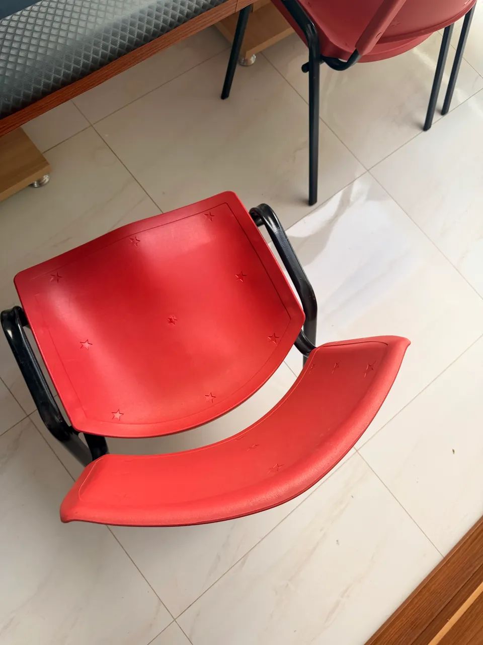 Mesa de Poker com tampo e 10 cadeiras - Foto 3