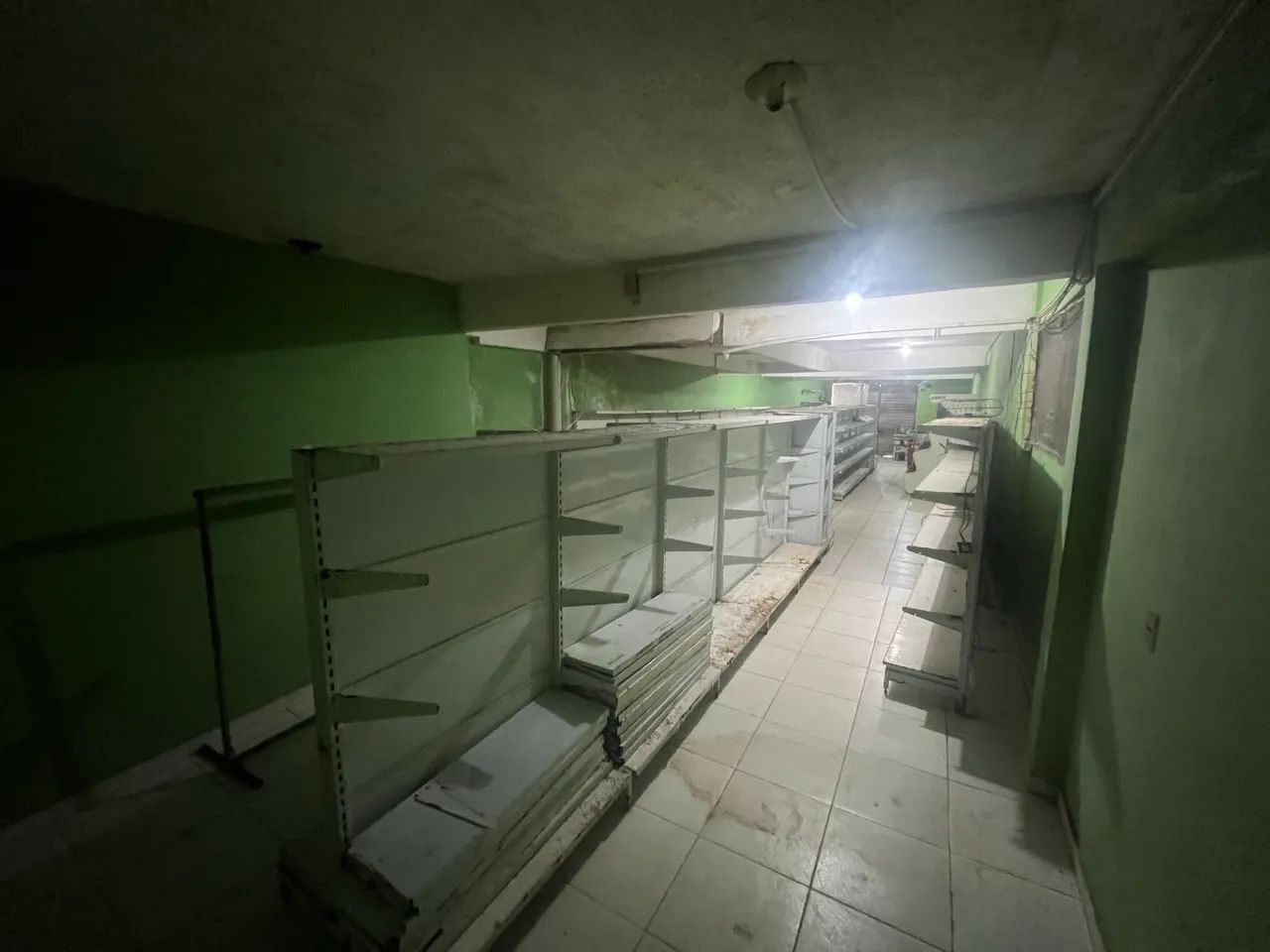 PONTO COMERCIAL/ARMARZÉM ALEIXO - Foto 2