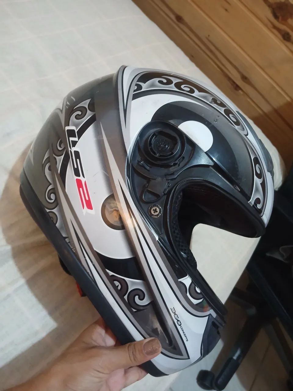 20reais cada capacete 