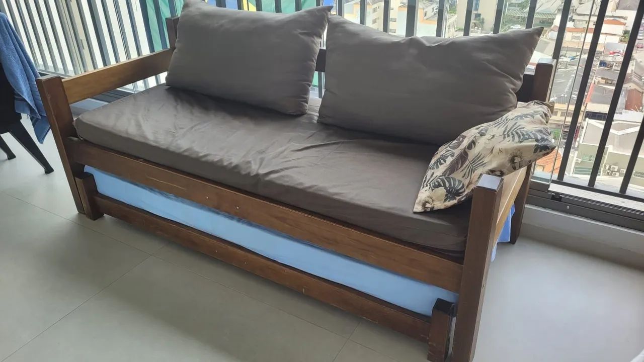 SOFÁ CAMA MADEIRA