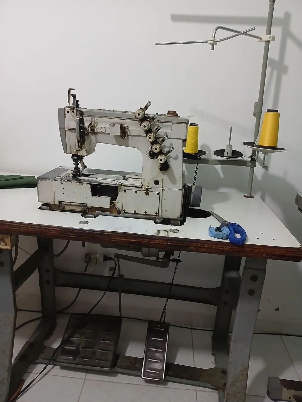 Vendo máquinas  de costuras  - Foto 2