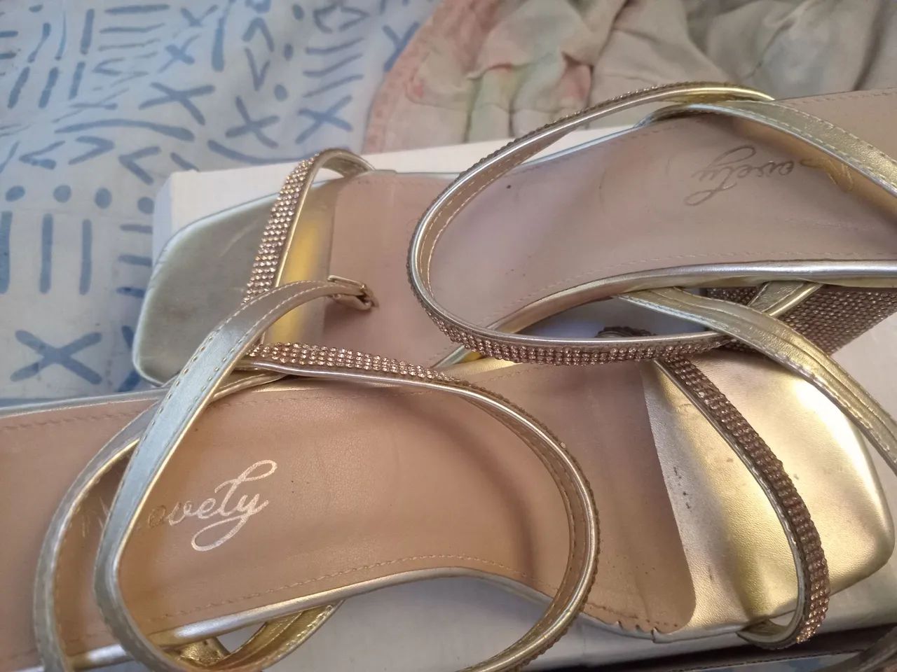 Sandália com strass - Foto 5