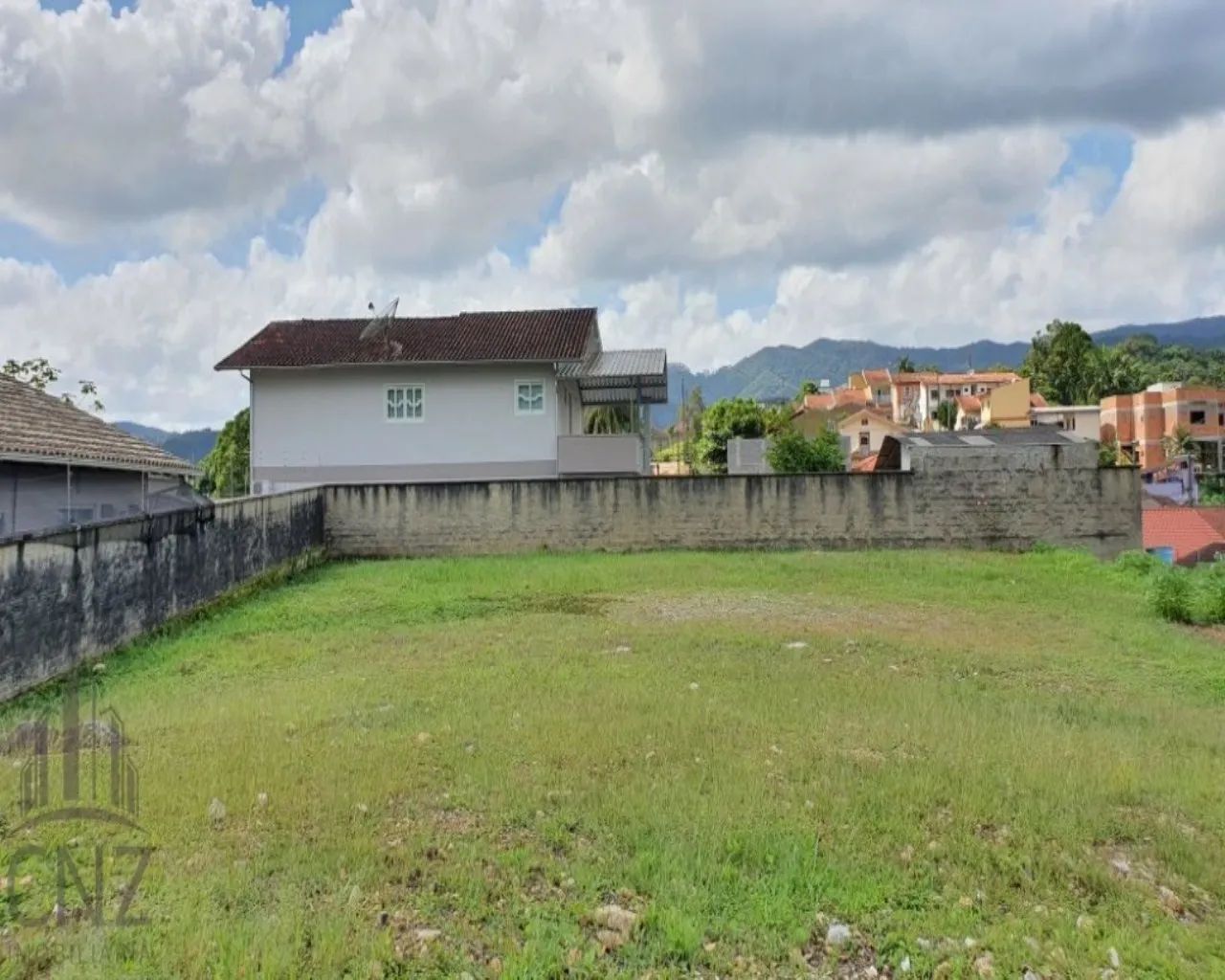 AMPLO TERRENO - PLANO - AGUAS CLARAS