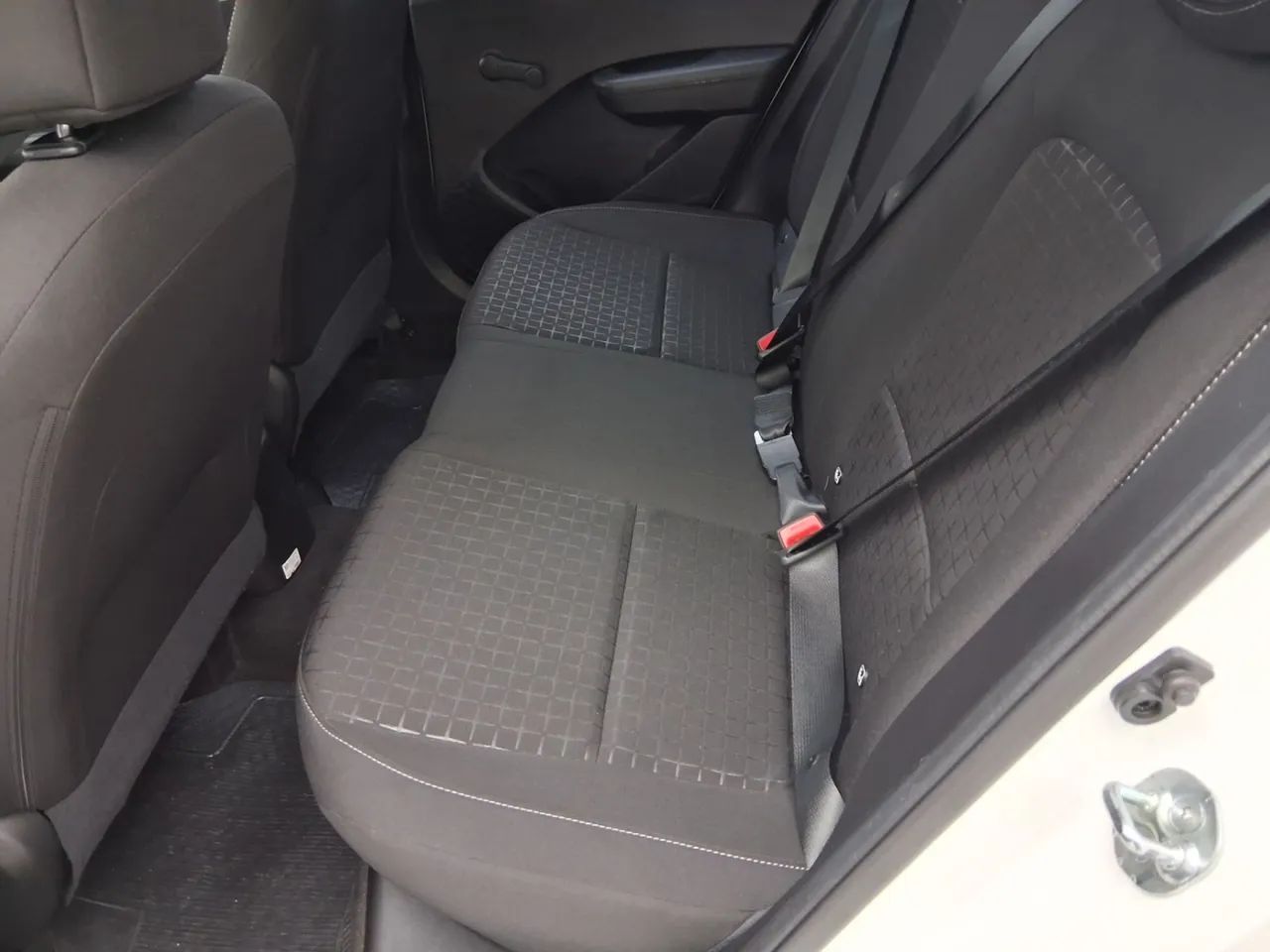 Hyundai HB20 Comfort 1.0 Flex 12V Mec., foto 17 de 18