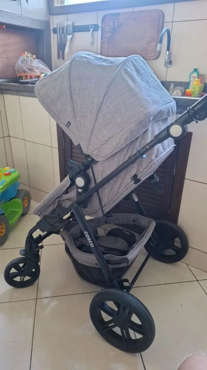 Carrinho com bebe conforto - Foto 3