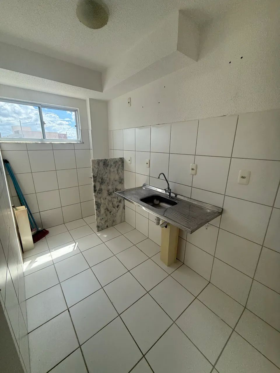 Apto de 2/4 com varanda no SIM - Foto 2
