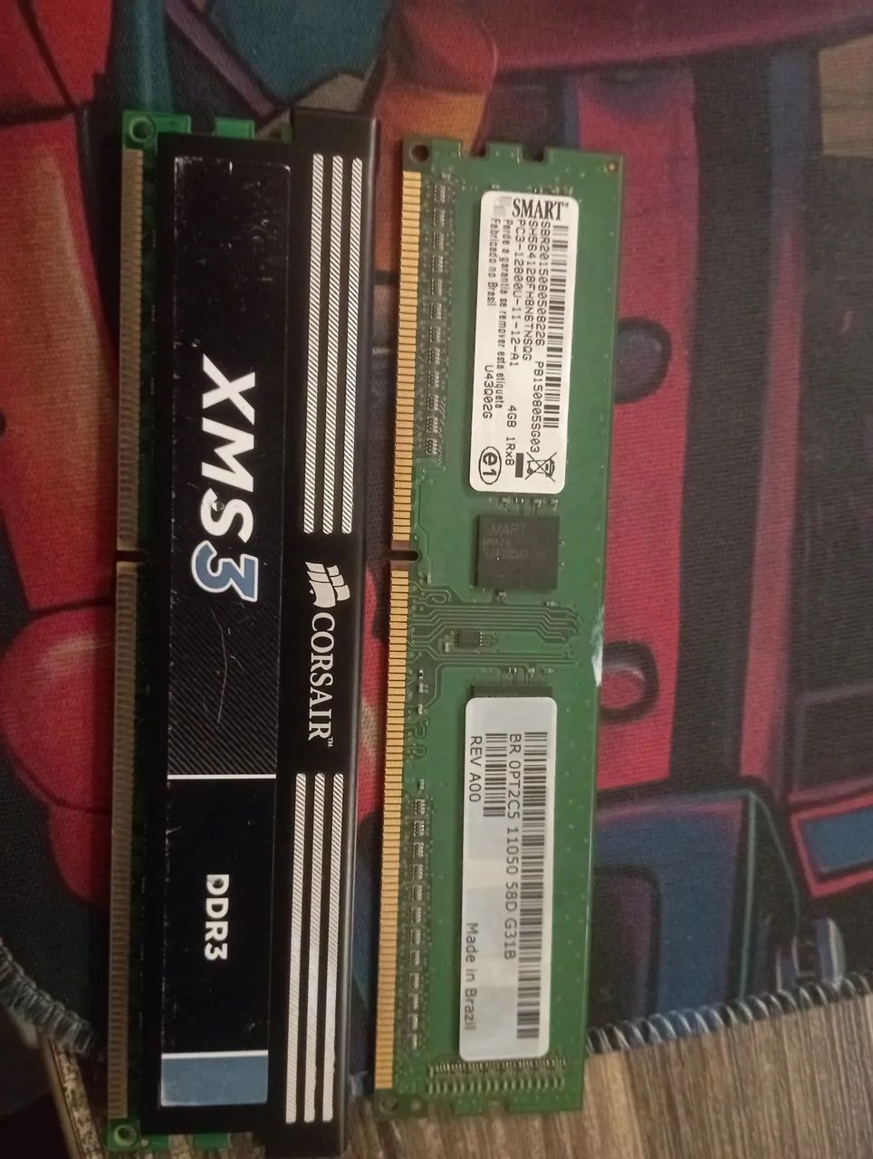 2 pentes de memória ram de 4 gb ddr3 por R$50!