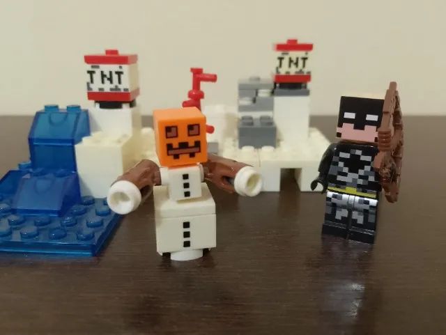 Minecraft NO.702D - Batman e Boneco de Neve - Foto 2