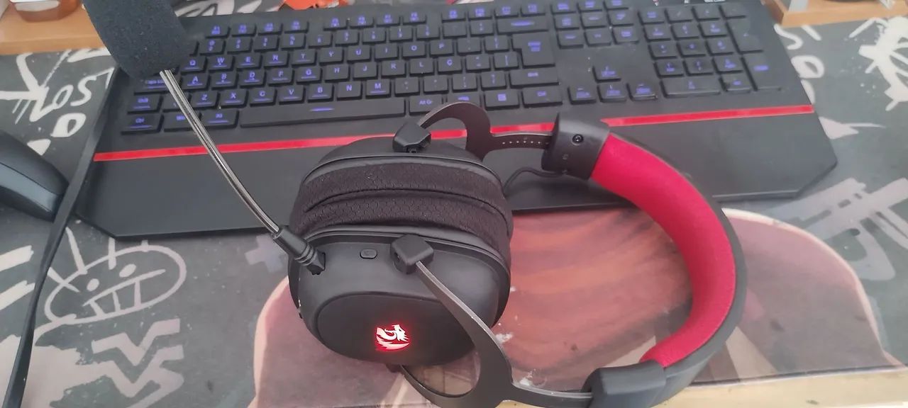 Fone Redragon Zeus Pro