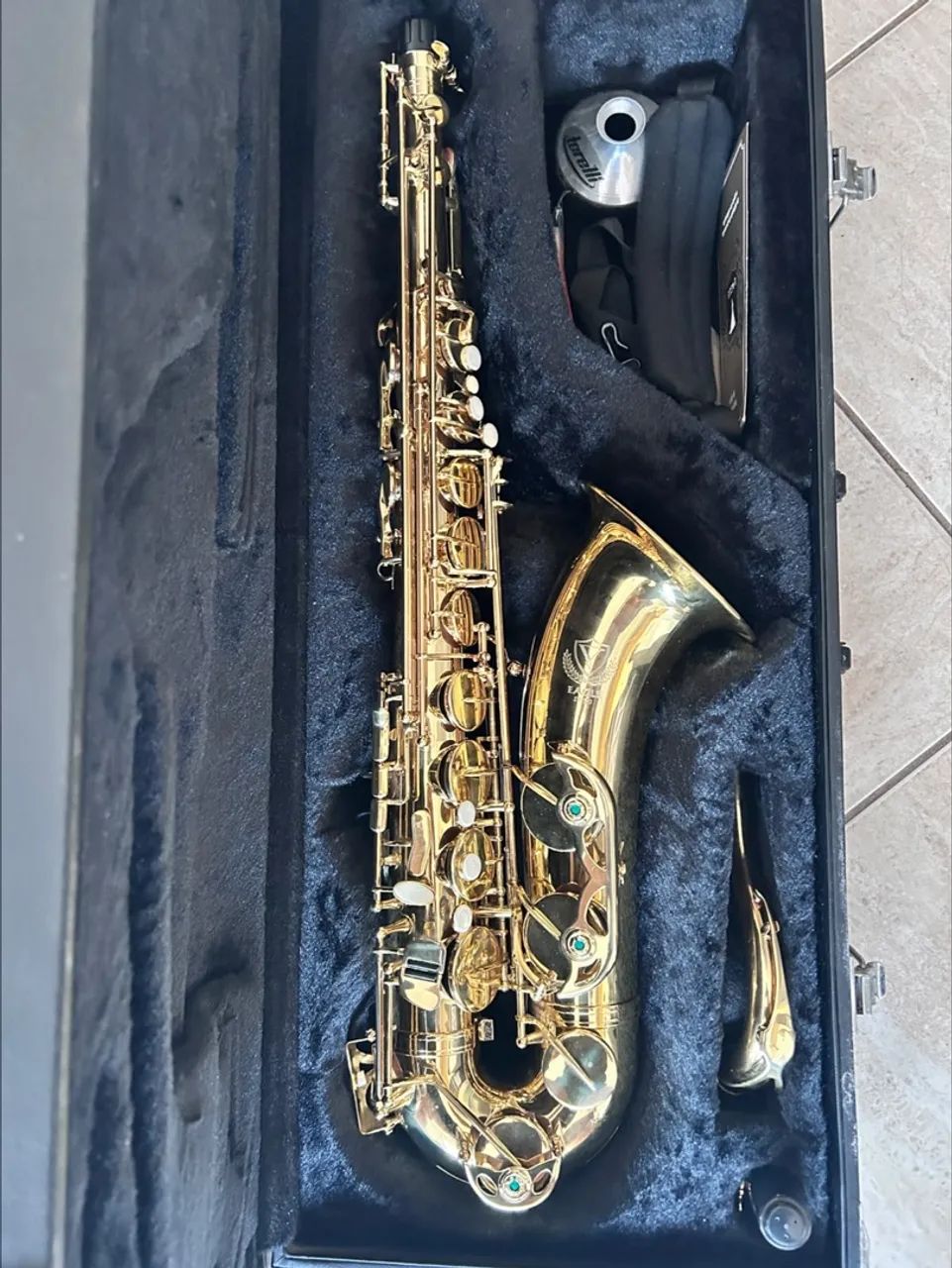 Sax Tenor Eagle ST503