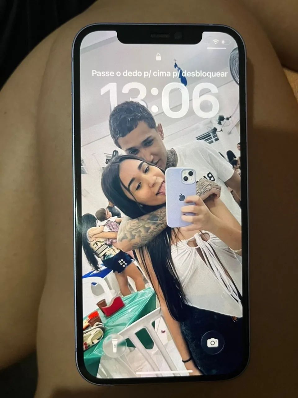 Vendo iPhone 12 lilás  - Foto 3