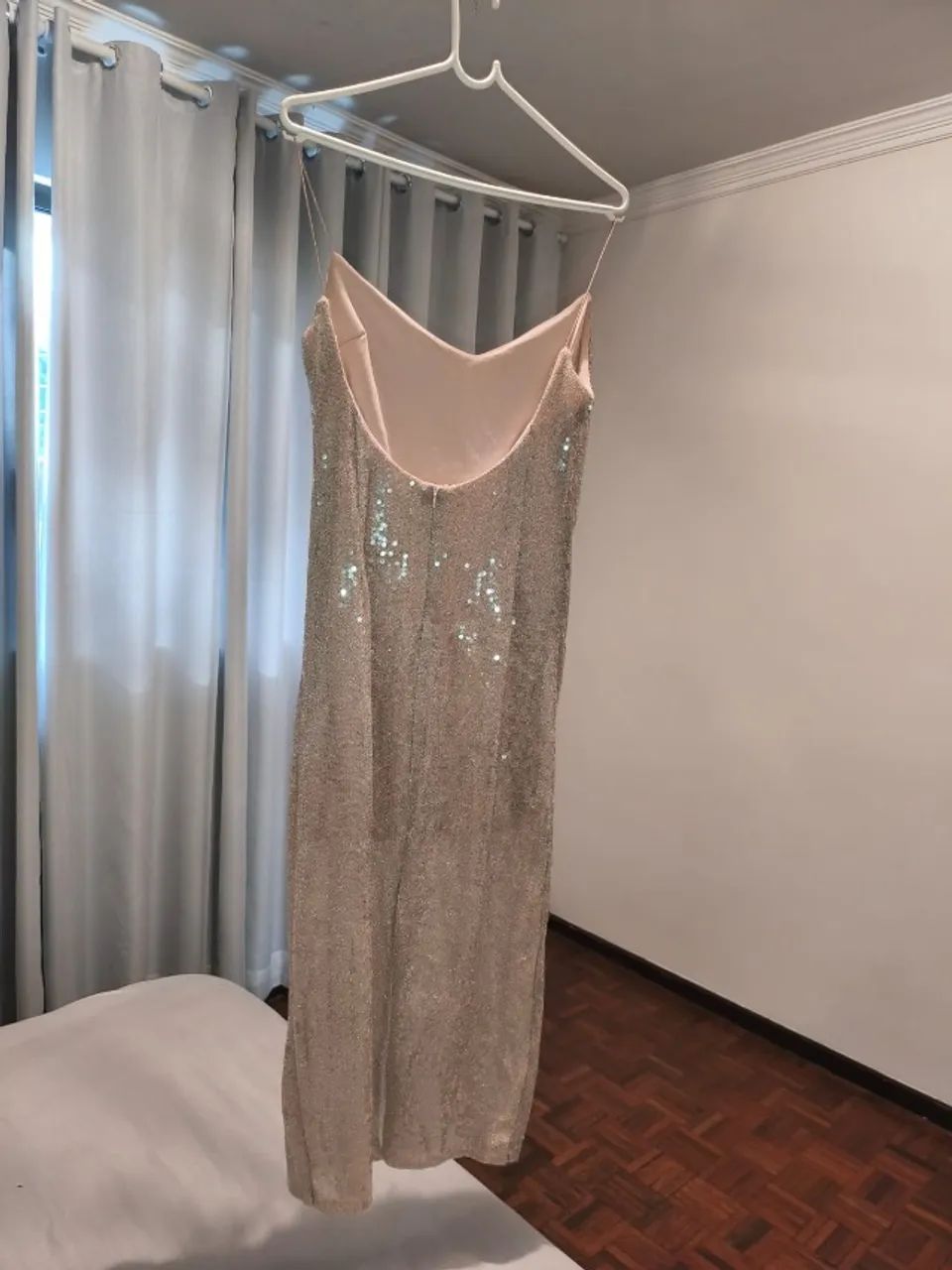 Vestido midi paetê com alça fina - Foto 2