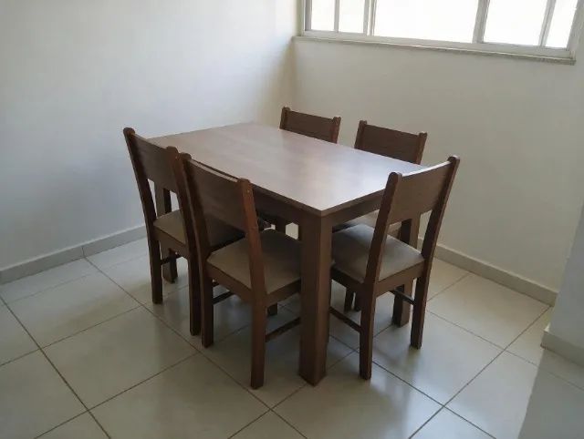 Mesa de jantar de madeira - Foto 2