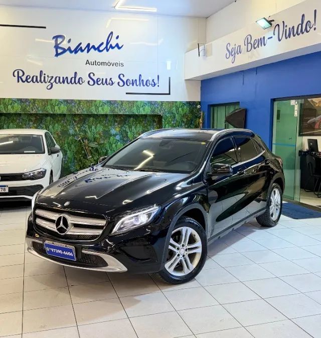 Mercedes-Benz GLA 200 Adv. 1.6/1.6 TB 16V Flex Aut. 2017