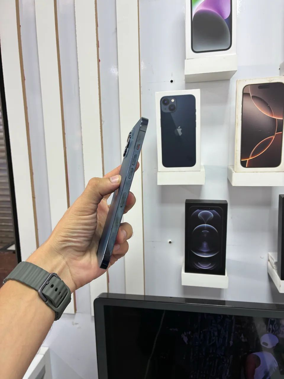 IPHONE 12 PRO MAX - 128GB  - Foto 4