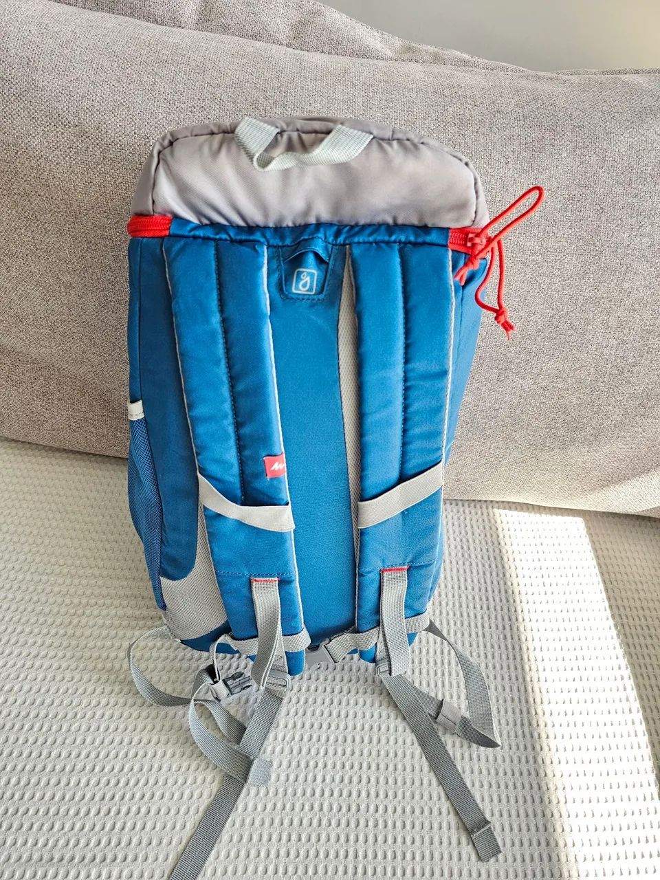 Mochila Térmica Quechua Ice de 20 Litros - Foto 6