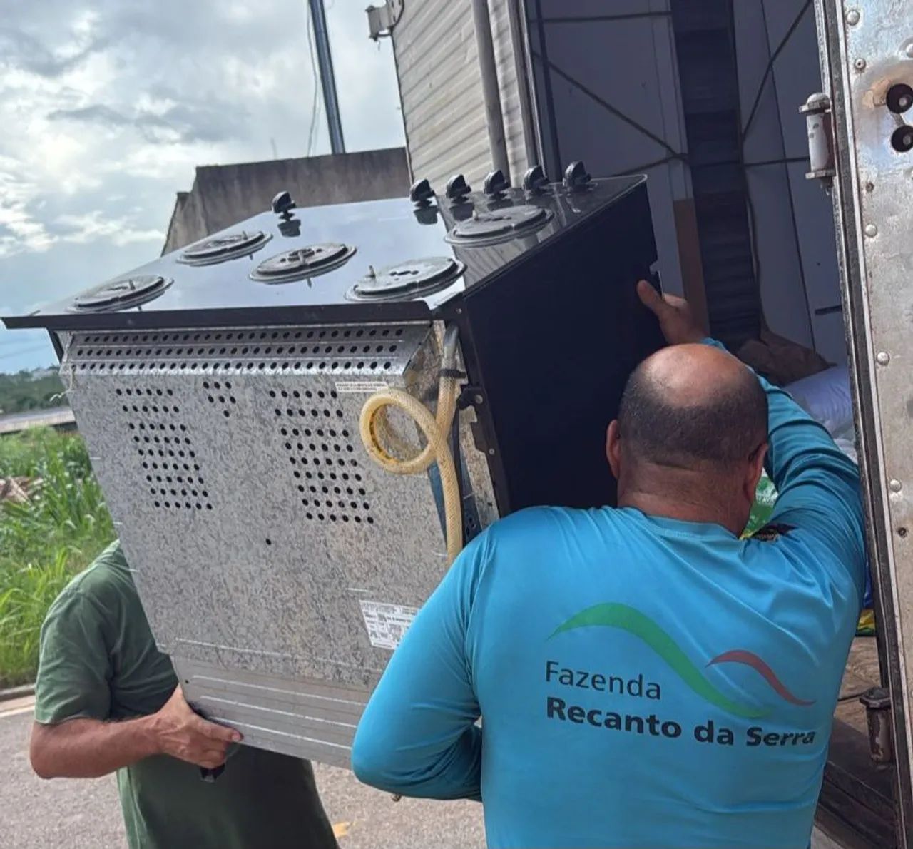 FOGAO 5 BOCAS + GÁS COM 97% DE USO - Foto 2