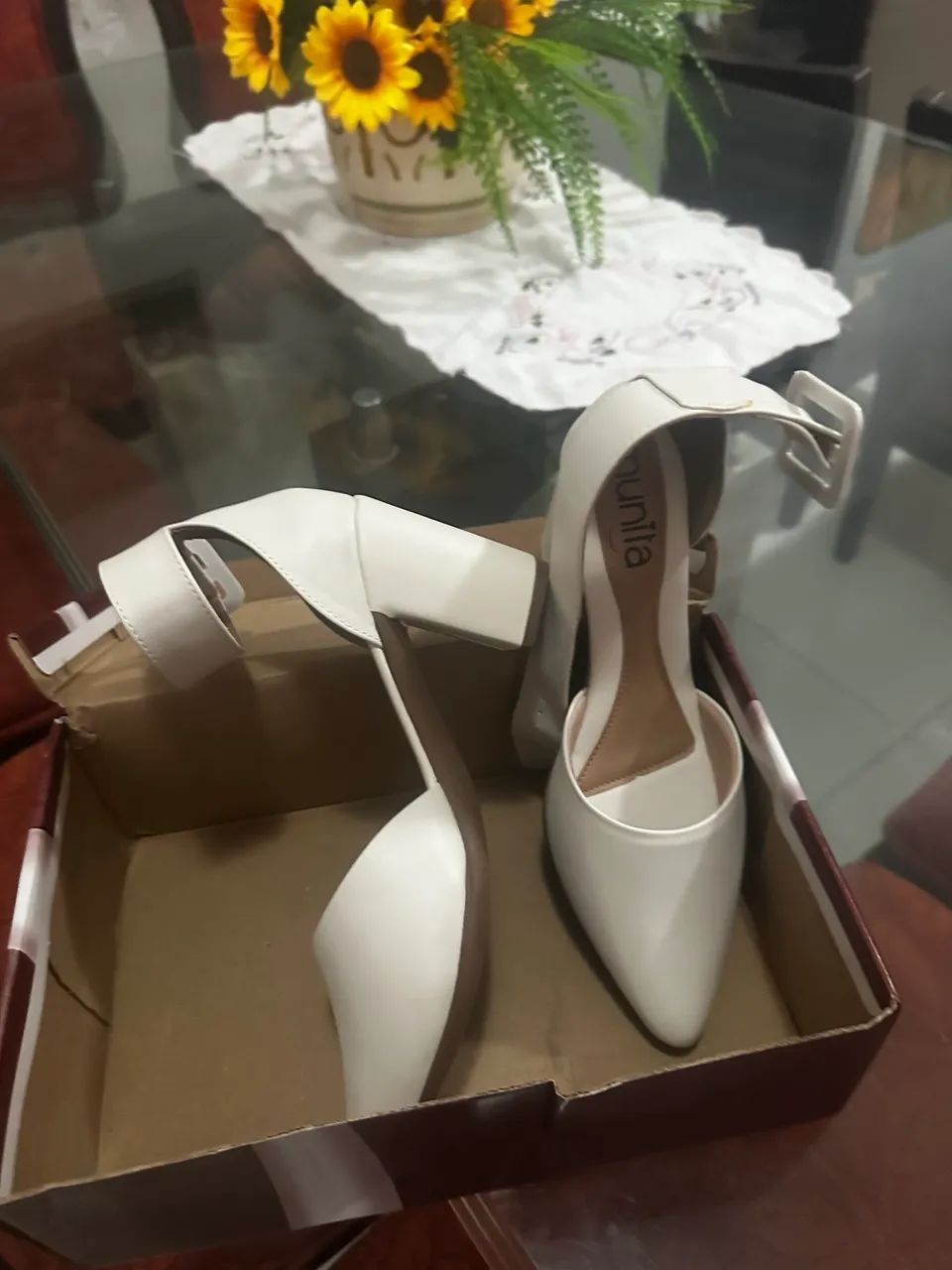 Sandalia off white número 36 nova - Foto 4