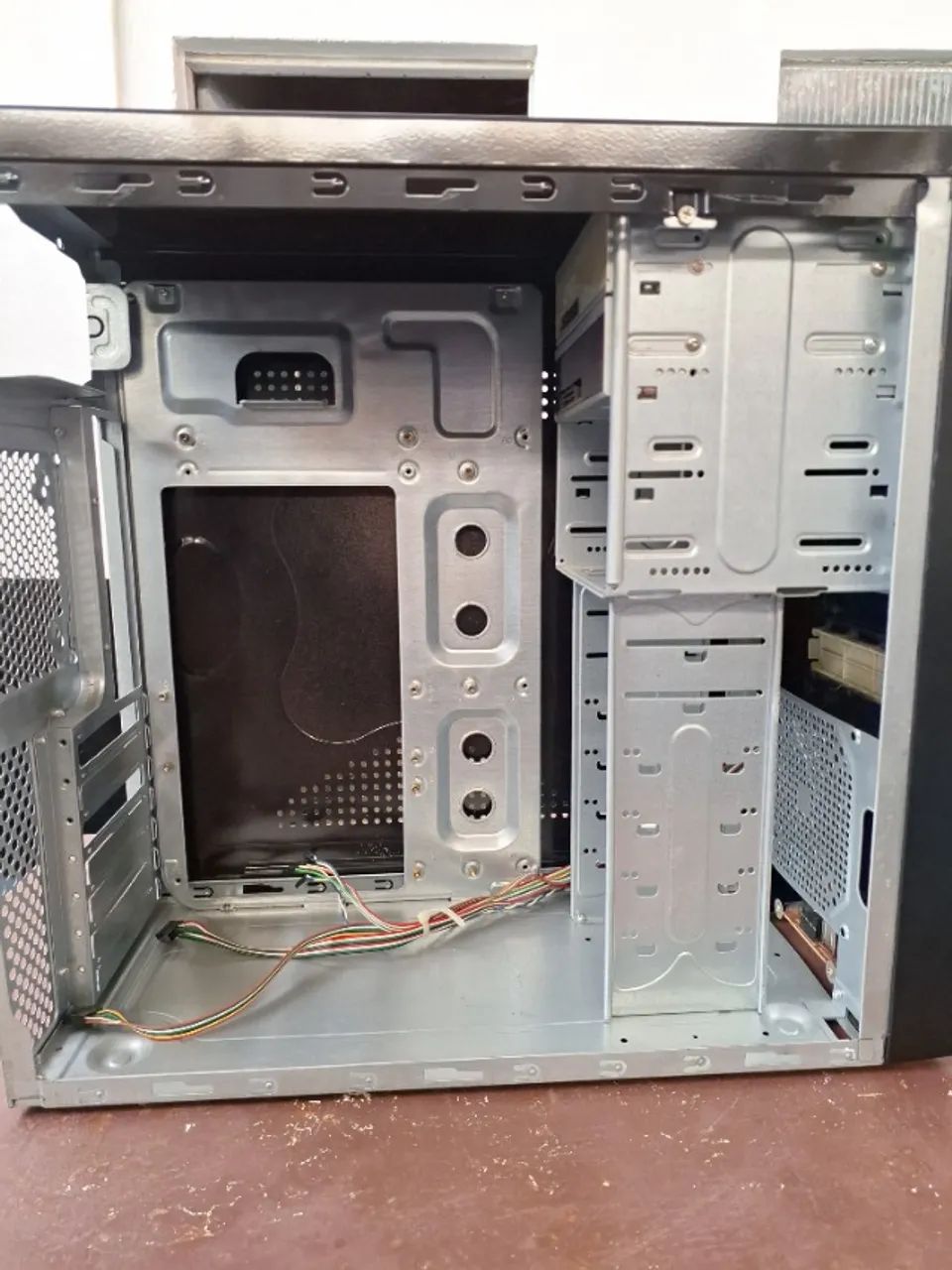 Gabinete Desktop Sate Satellite - Foto 2