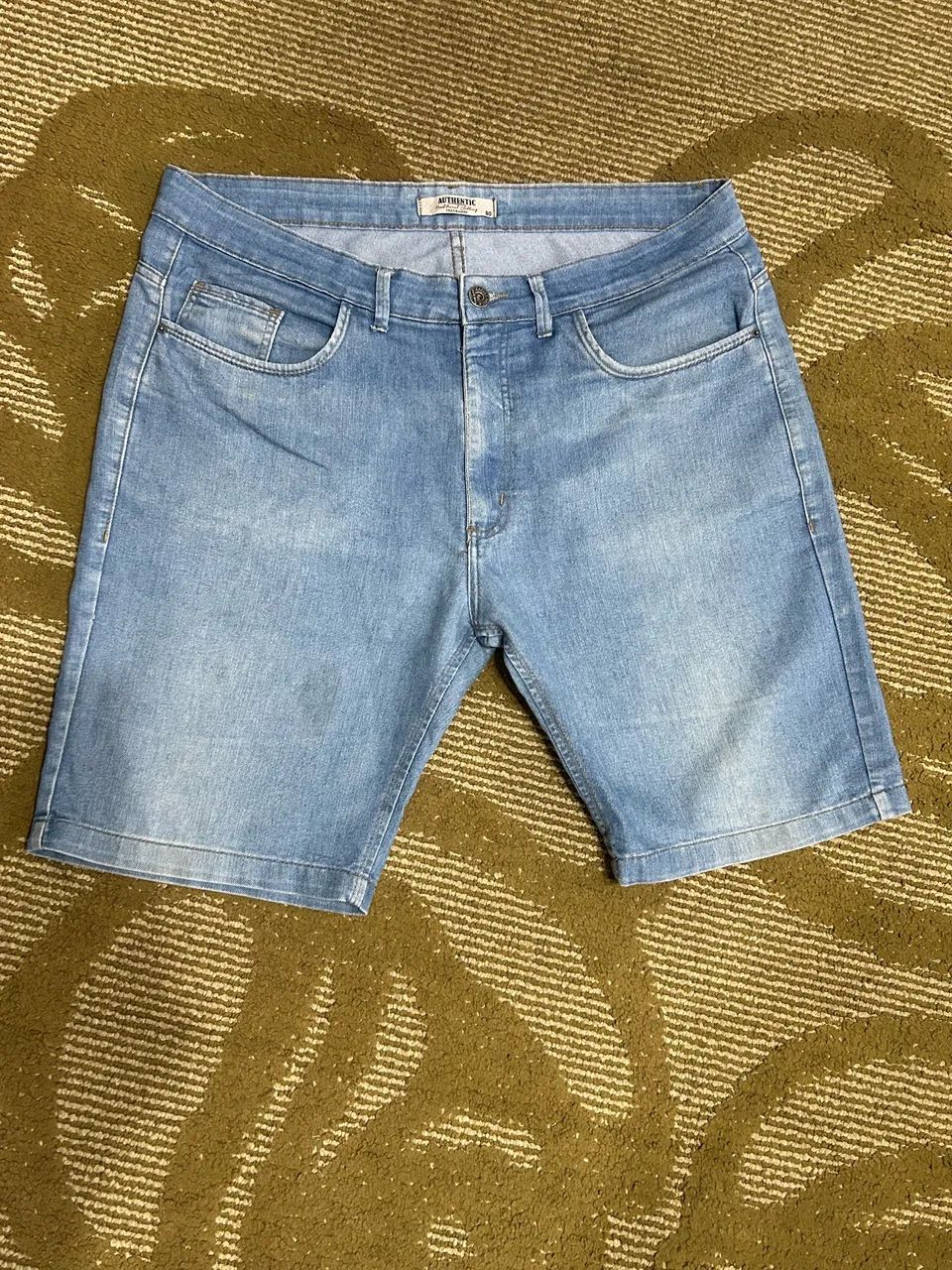 Bermuda masculina jeans - tamanho 50