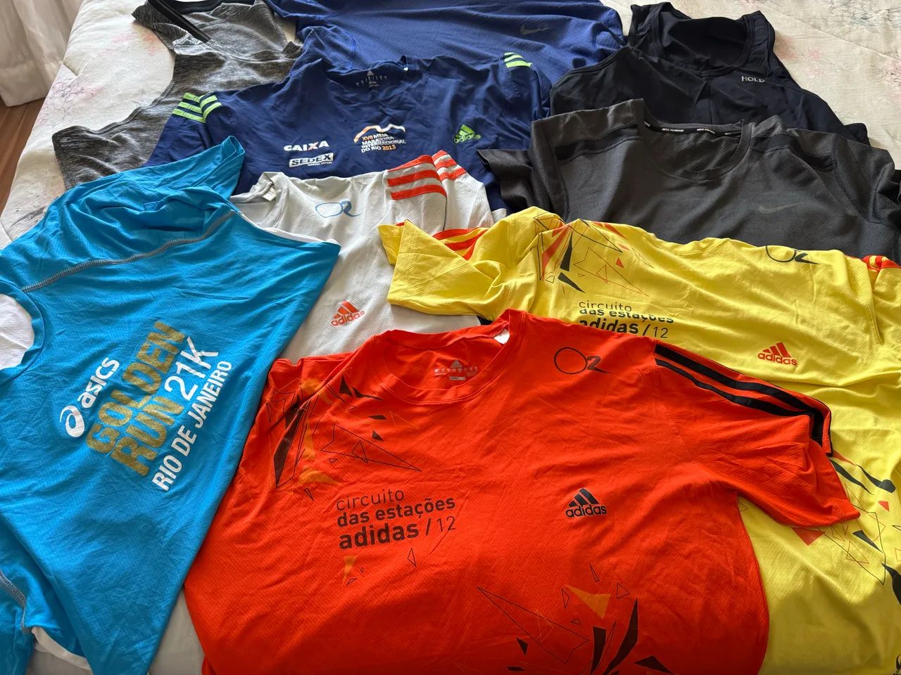 Camisas esportivas 