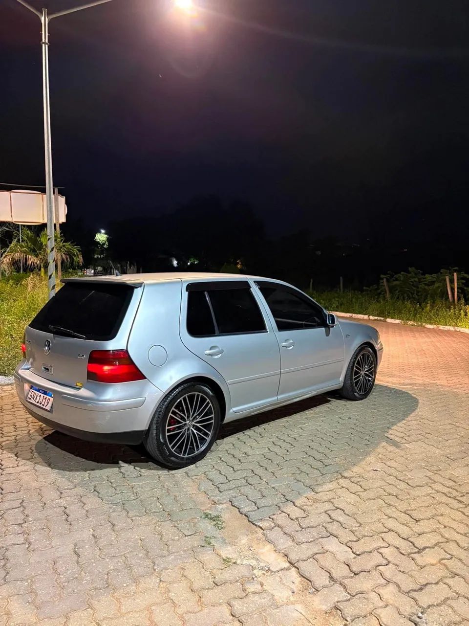 Volkswagen Golf 2.0/2.0 T. Flex Mec.(black & Silv) 2002