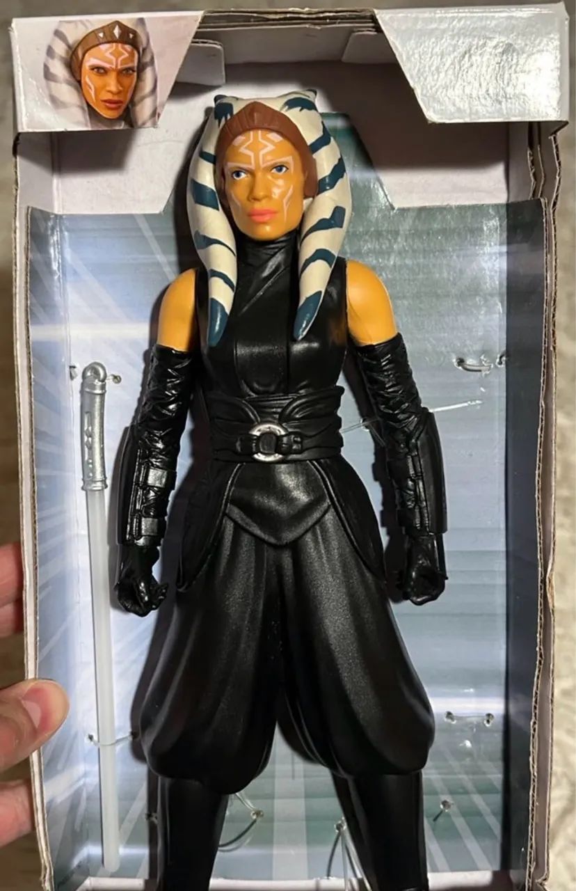 Figura boneco star Wars Ahsoka Tano hasbro 
