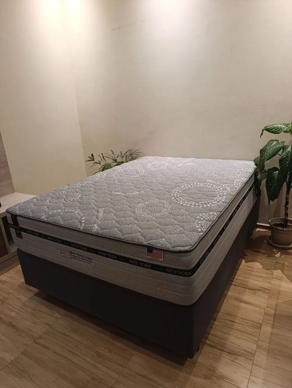 VENDO CONJUNTO CAMA BOX CASAL IMPECÁVEL  - Foto 2