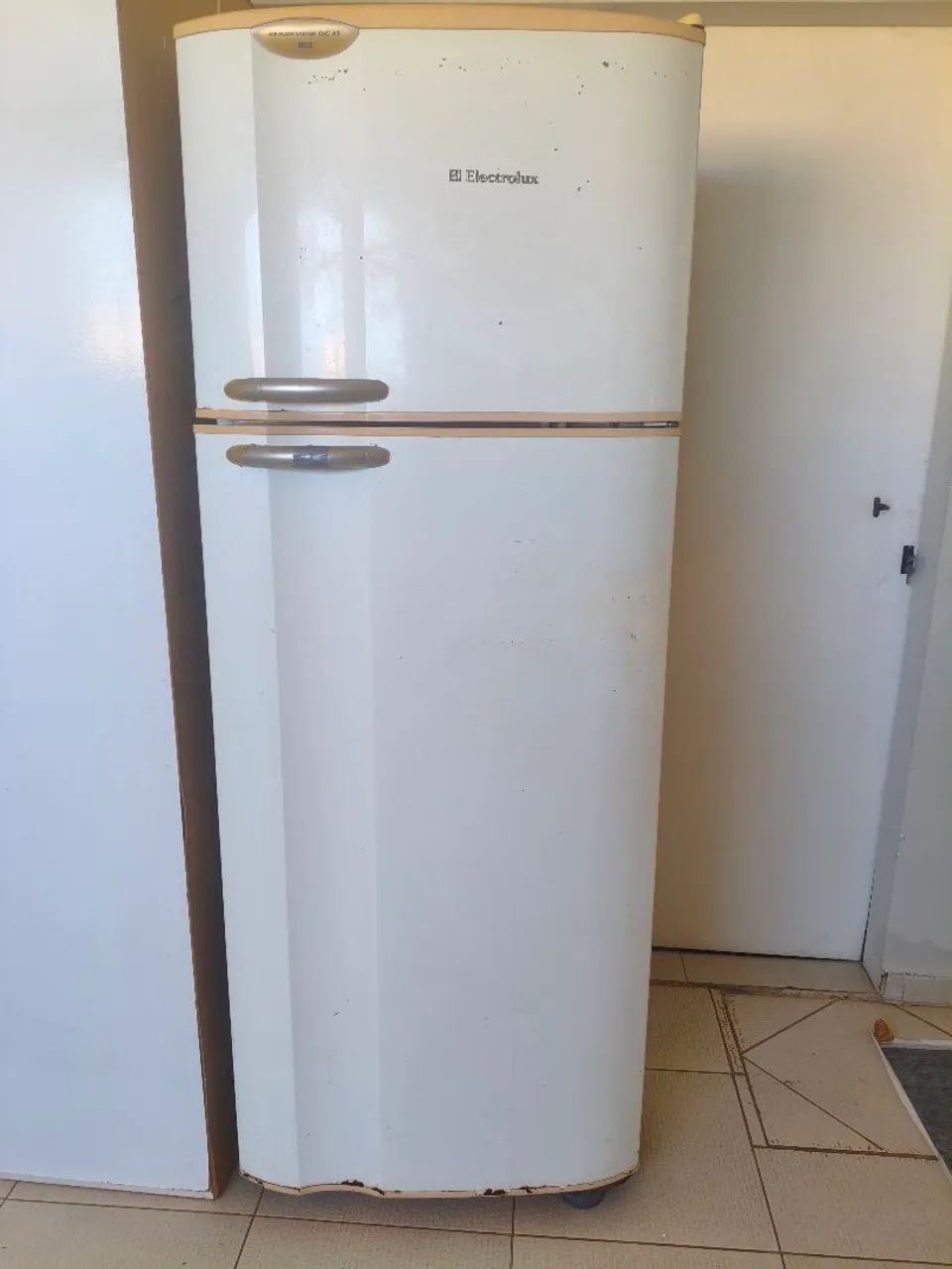 Geladeira Eletrolux Air flow system DC 47 tudo funcionando  - Foto 2