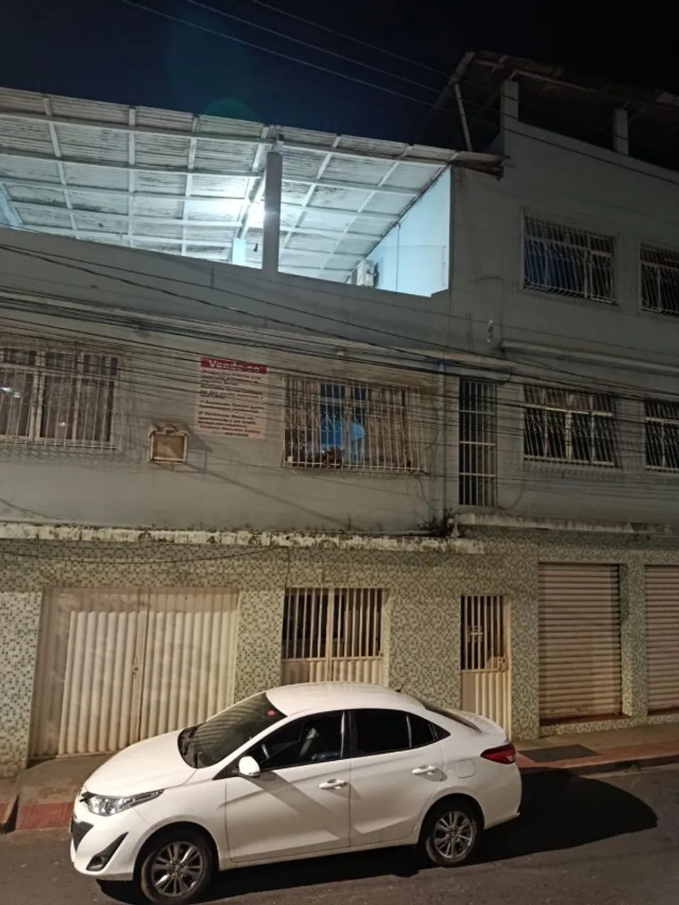 Prédio com 7 unidades geradoras de renda, sendo 2 pontos comerciais e 5 apto. - Foto 5