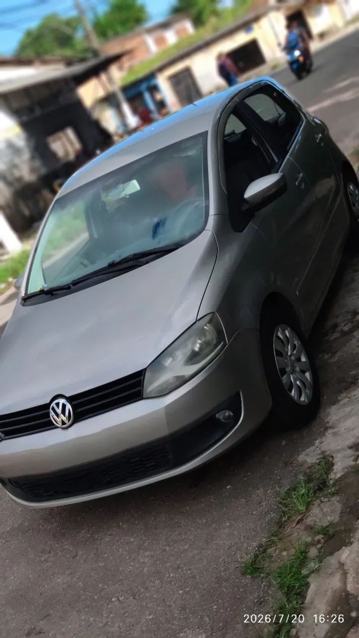 Volkswagen Fox Fox 1.0 Mi Total Flex 8V 3p 2014