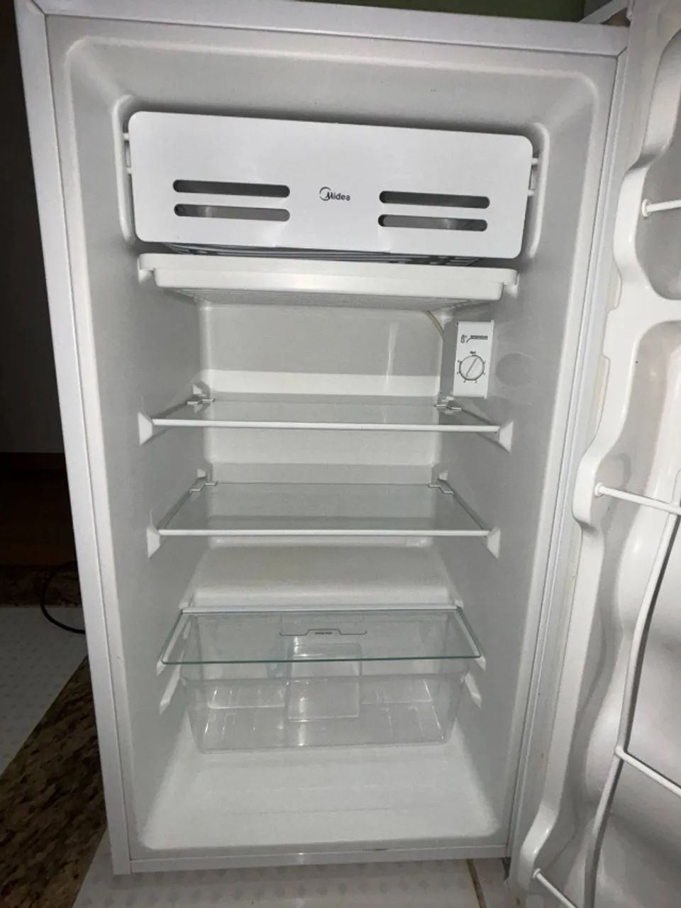 Frigobar Midea