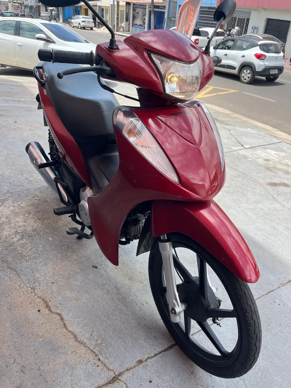 Bis 125Honda 2015  sem entrada 