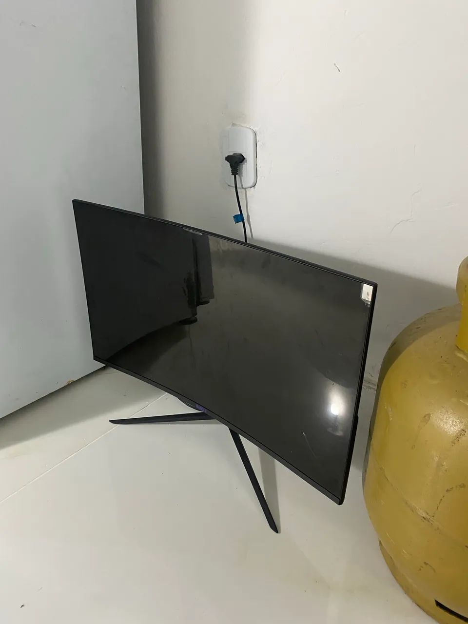 Monitor curvo - Foto 3