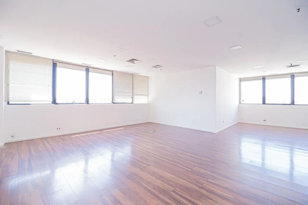 Sala Comercial a Venda em Santo Amaro  120m², 2 Banheiros e 2 Vagas - Foto 7