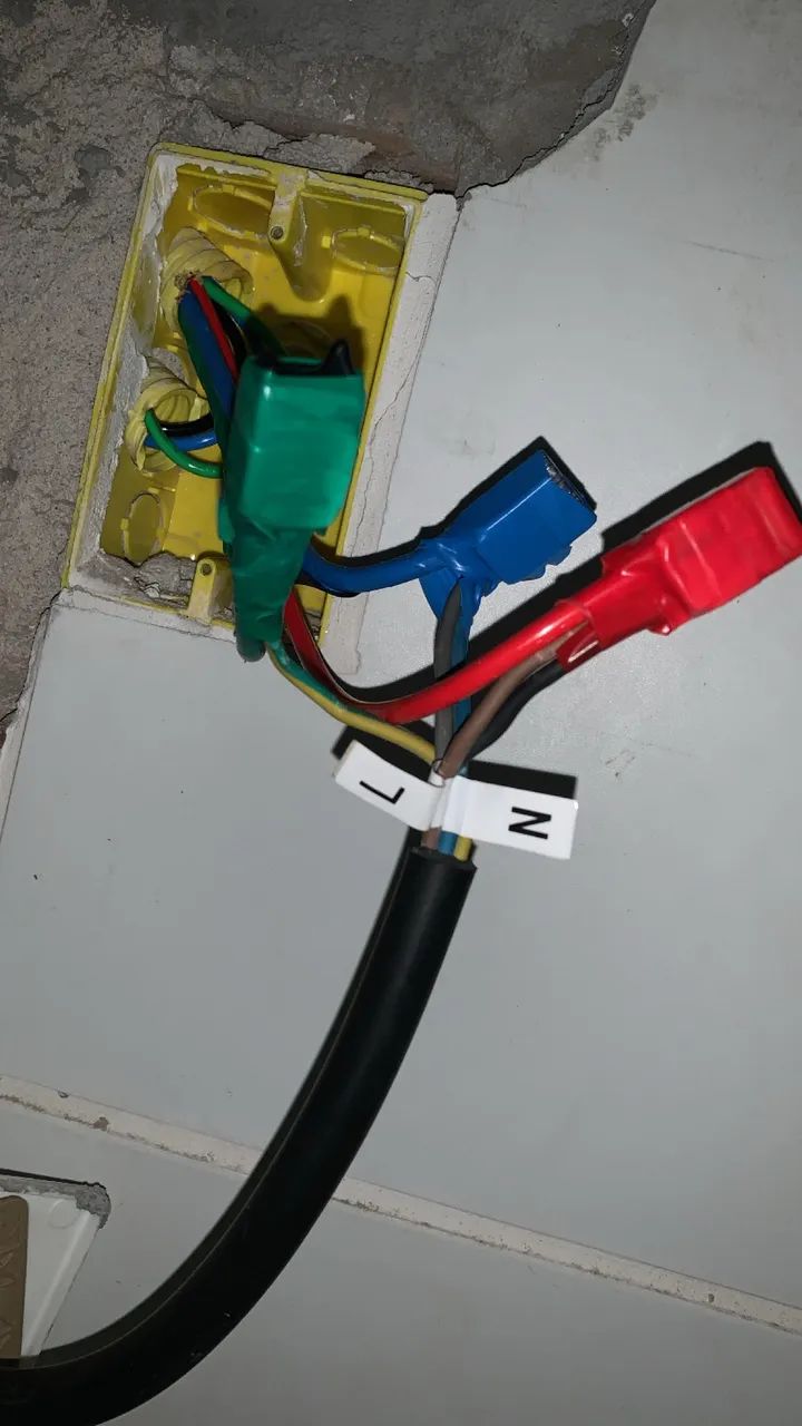 Urgência em eletrica ? Entre em contato agora 