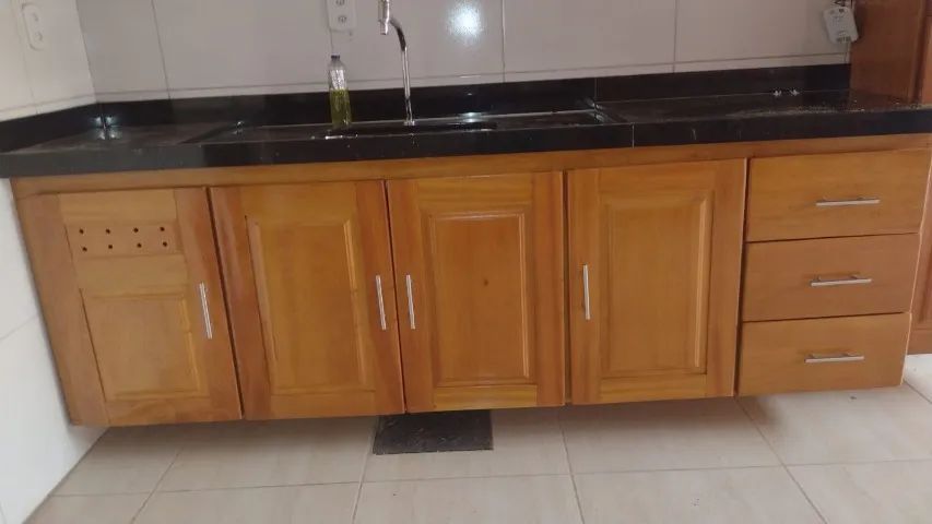 Cozinha projetada em madeira  - Foto 5