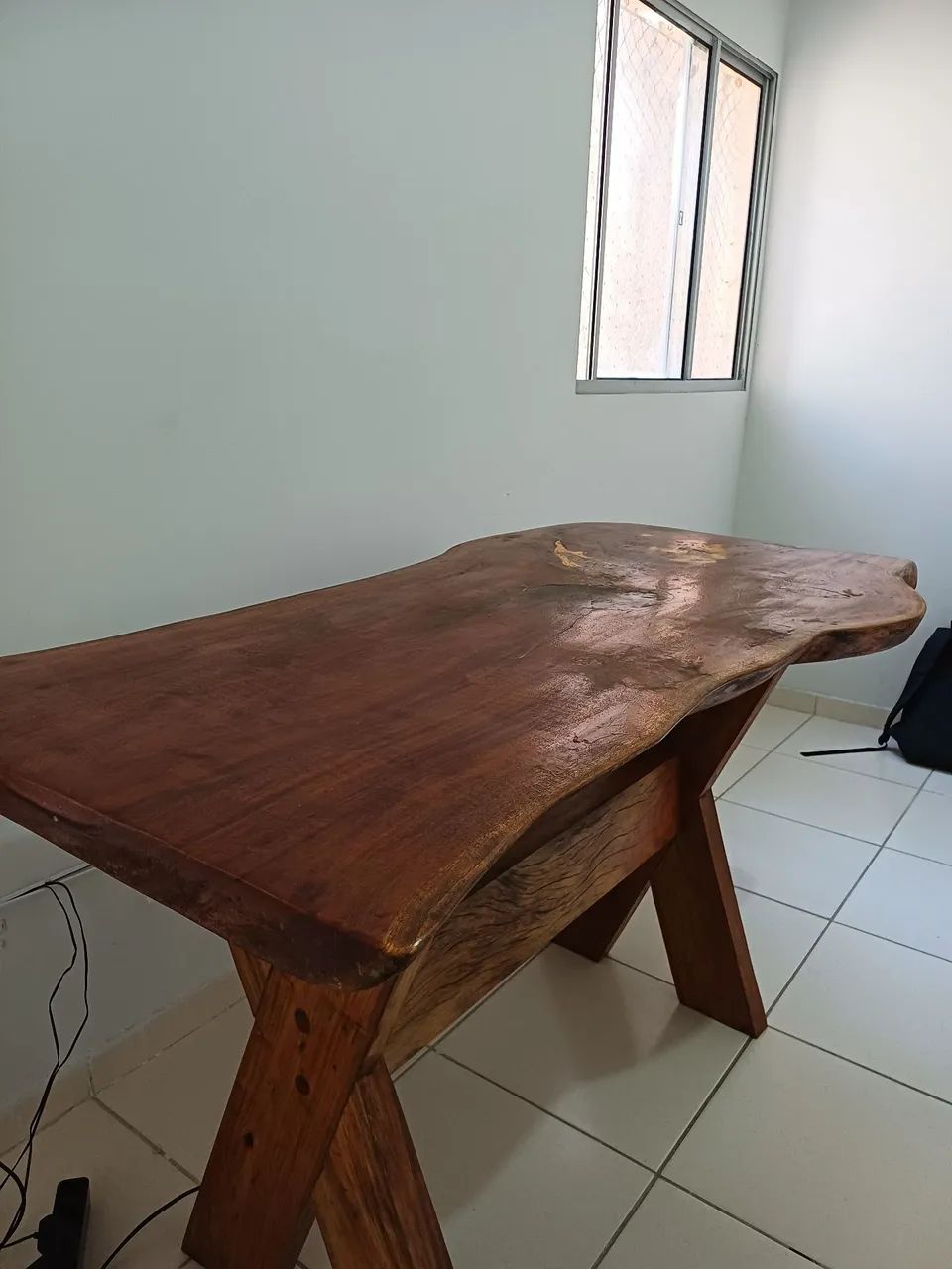 Mesa de Jantar em Madeira Maciça - 6 Lugares - Excelente Estado - Foto 3