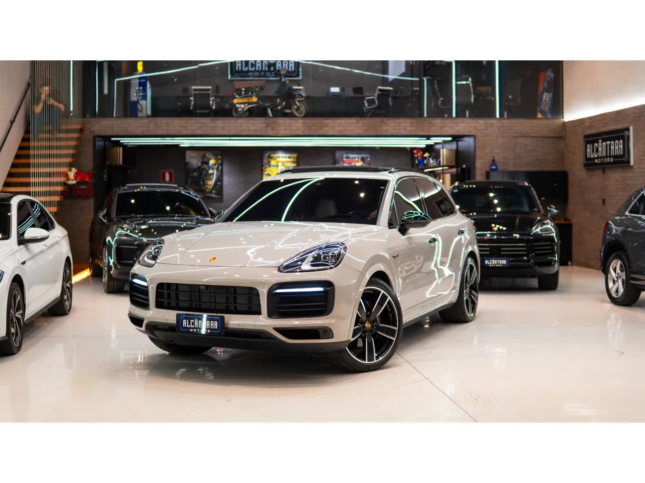 Porsche Cayenne Coupe E-hybrid 3.0 V6 462cv 2023