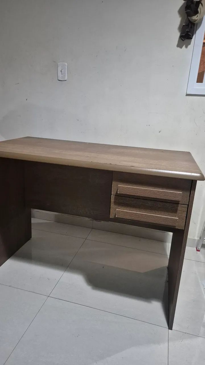 Mesa de trabalho - Foto 2