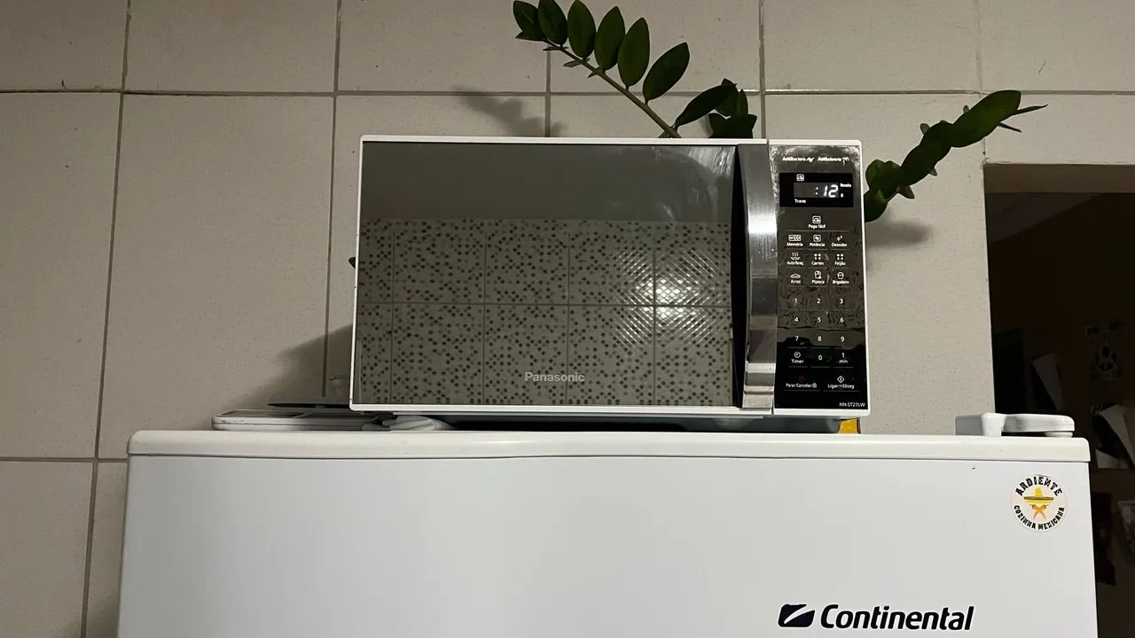 Microondas Panasonic 27L